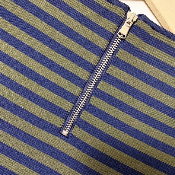 Good American The Line Up Long Sleeve Blue… - Picture 6 of 7